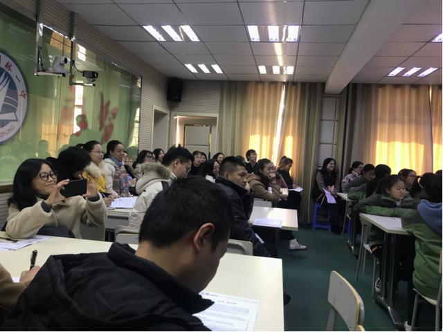 让每一个孩子心里充满阳光——心灵广雅走进潜江市园林一中