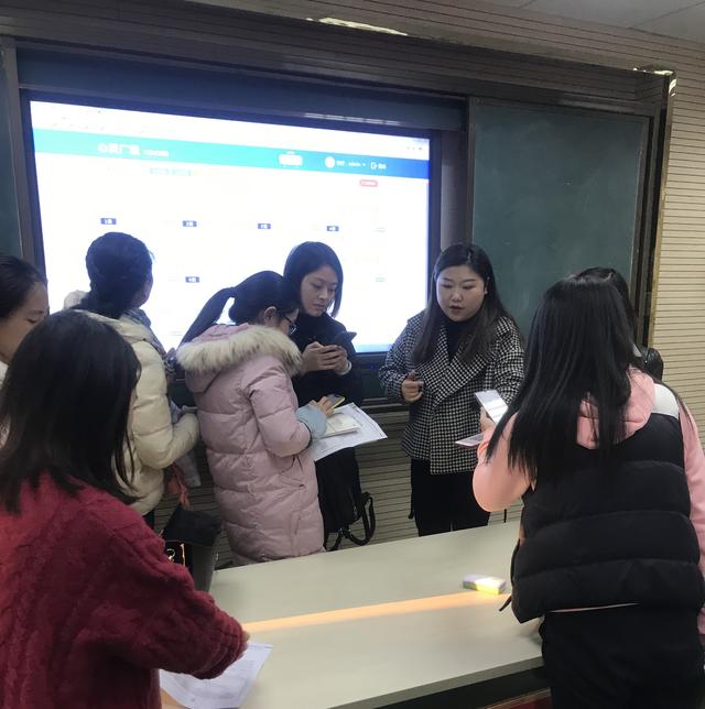 让每一个孩子心里充满阳光——心灵广雅走进潜江市园林一中