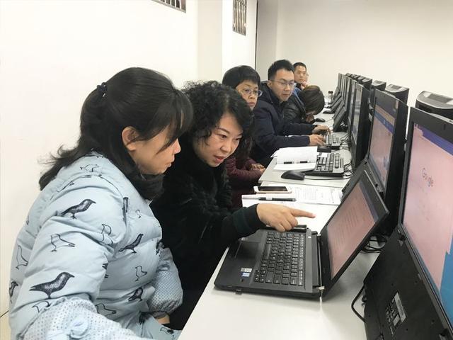 让每一个孩子心里充满阳光——心灵广雅走进宜昌市外国语初级中学